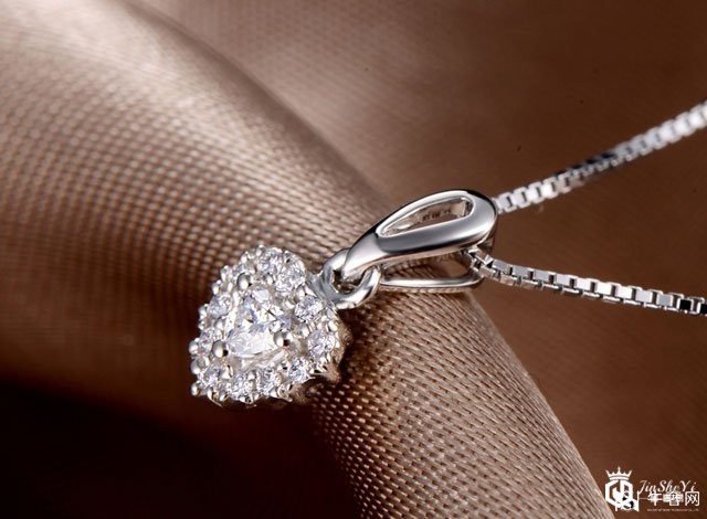 两万的蒂芙尼钻石项链回收多少钱