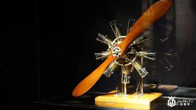 卡地亚的珠宝为什么比Tiffany卖得贵？