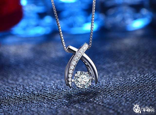 老凤祥钻石项链回收