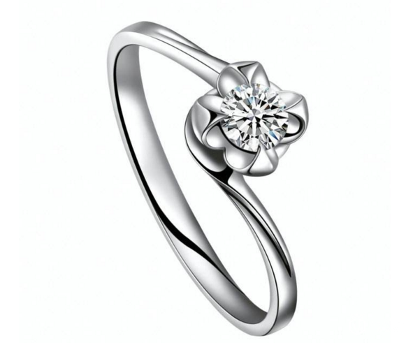 老凤祥2克拉钻戒回收多少钱