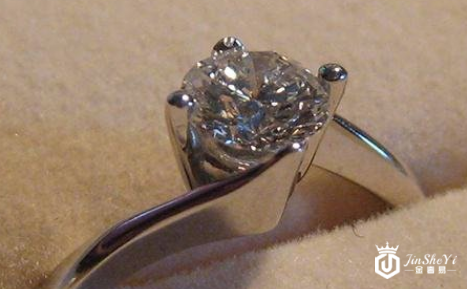 周生生钻戒回收价格