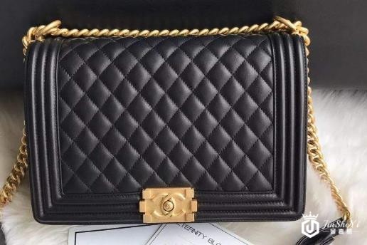 香奈儿机器人包包价钱如何