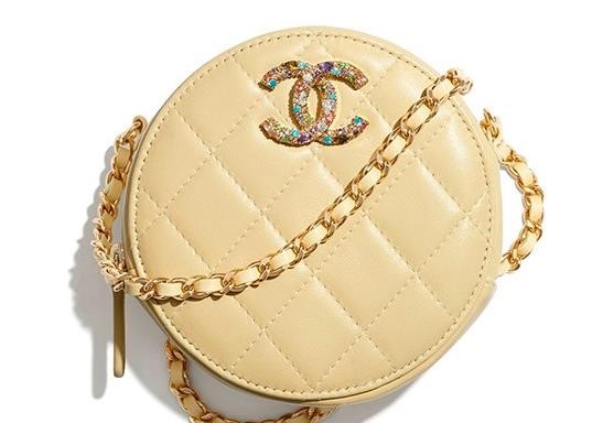 香奈儿鳄鱼纹漂泊包包回收