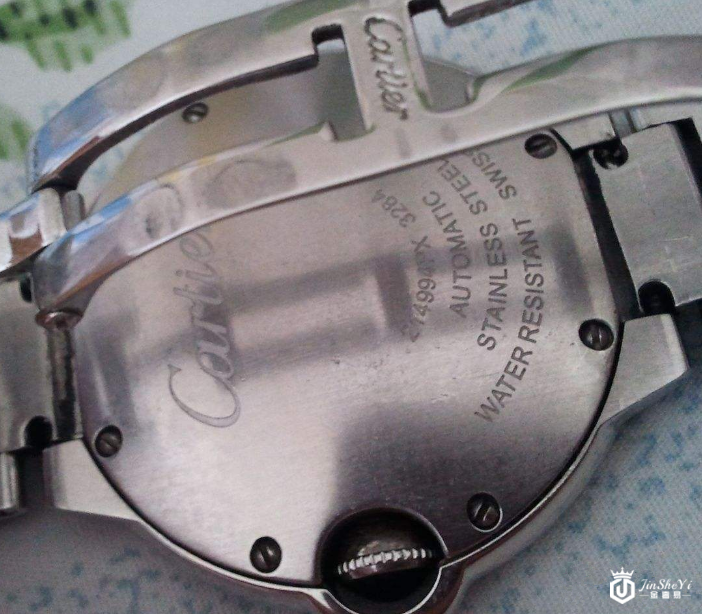 卡地亚手表后盖