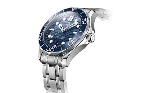 欧米茄海马系列210.30.42.20.03.001腕表细节图