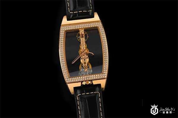 昆仑金桥系列B113/01045腕表背面 昆仑金桥系列B113/01045腕表背面