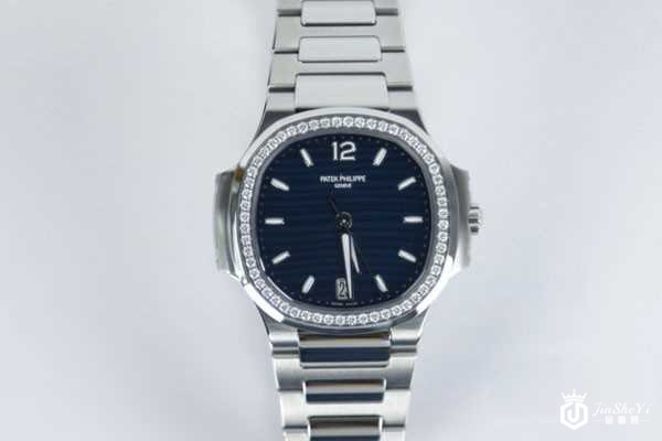 百达翡丽7118/1200A-011蓝盘鹦鹉螺腕表展示