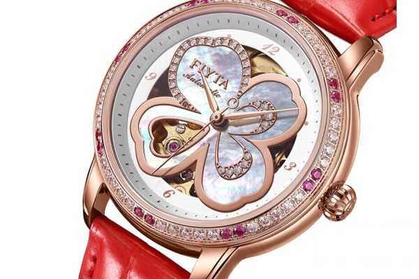 上图为飞亚达四叶草系列LA8262.GWSS.A女士手表 上图为飞亚达四叶草系列LA8262.GWSS.A女士手表