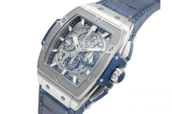 宇舶钛金属自动机械计时男士腕表601.NX.7170.LR侧面