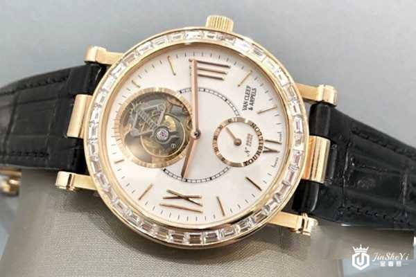 梵克雅宝手动机械18k玫瑰金后镶T方钻手表正面图