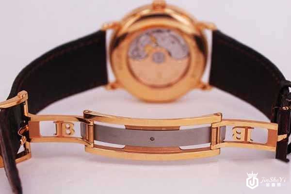 宝珀经典系列18K玫瑰金自动机械男表折叠扣 宝珀经典系列18K玫瑰金自动机械男表折叠扣