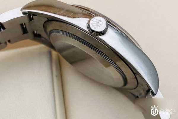 劳力士旗下72200手表回收大概多少钱 劳力士旗下72200手表回收大概多少钱