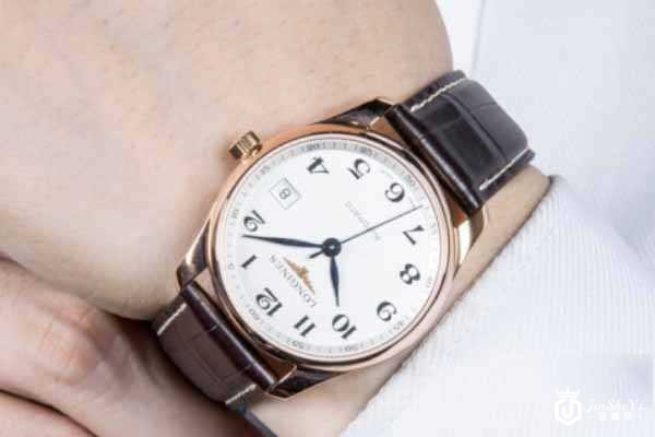 2万元左右的二手浪琴表一般几折回收