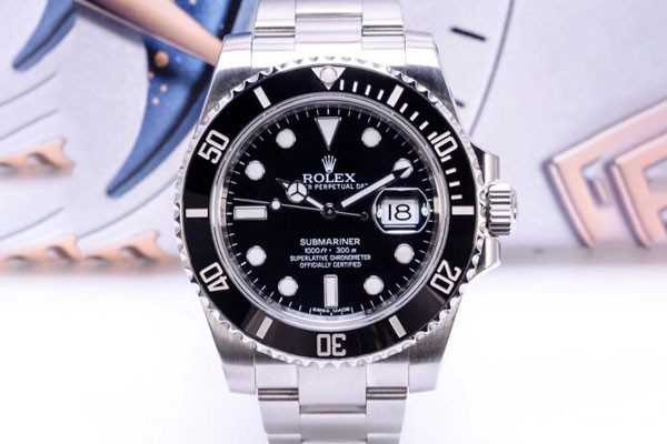 二手劳力士黑水鬼手表回收价格几折