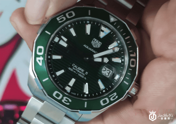 绿色的竞潜系列泰格豪雅手表回收多少钱 绿色的竞潜系列泰格豪雅手表回收多少钱