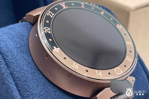 路易威登手表回收价格跟附件有关