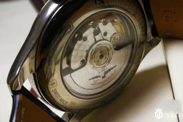 浪琴心月回收行情比得过名匠吗