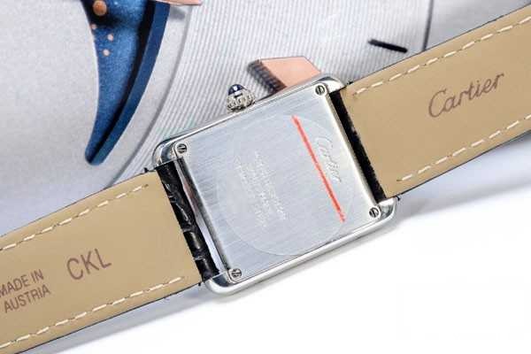 卡地亚tank系列女表回收大概多少钱