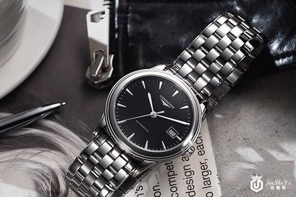 价值一万左右的浪琴军旗系列男表多少钱回收