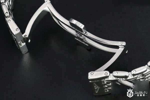 浪琴手表回收多少钱和公价有没有关系