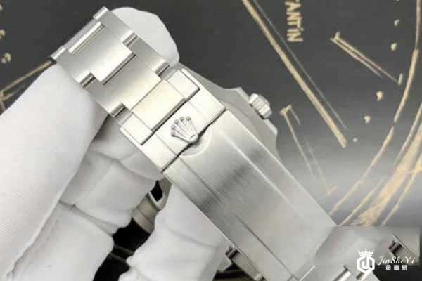 劳力士黑鬼手表回收还会超公价吗