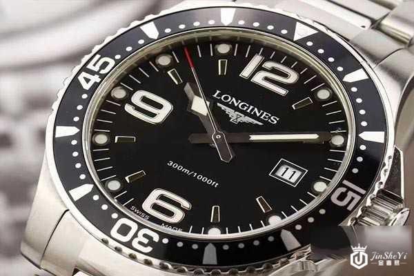 康卡斯浪琴新款二手价格和什么有关