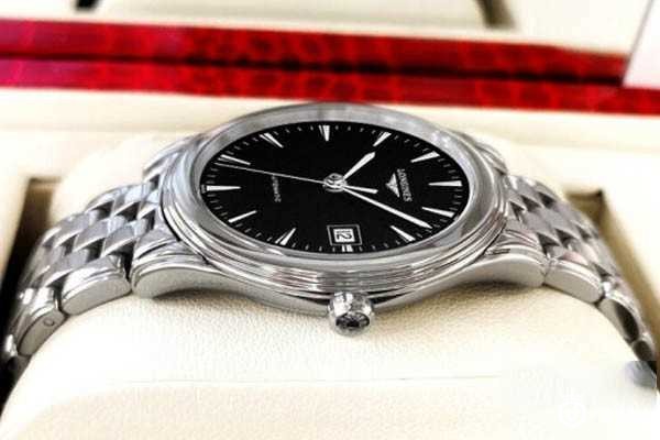 浪琴军旗系列男表回收价格一般几折