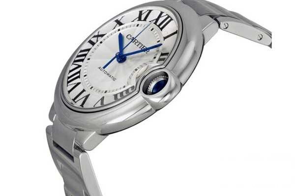 判断回收卡地亚手表价格的依据是什么