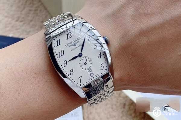 哪能免费查询二手浪琴表回收价格