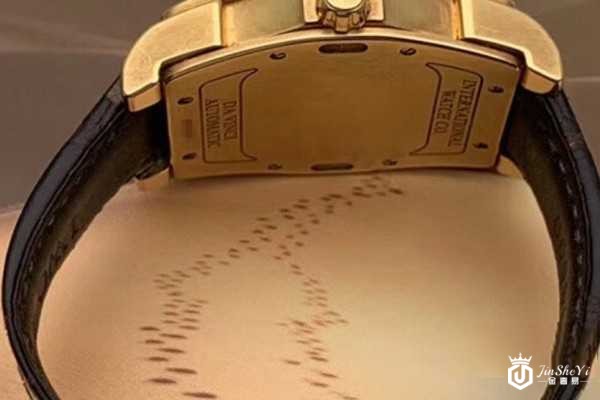 长方形表盘的万国手表回收价格如何