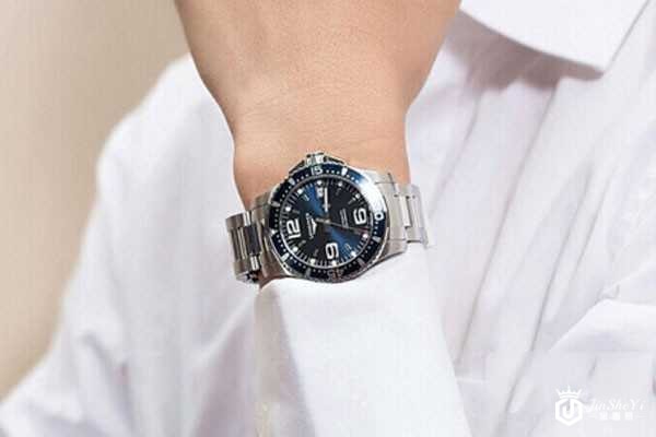 一万买的浪琴机械表回收能卖多少钱 一万买的浪琴机械表回收能卖多少钱