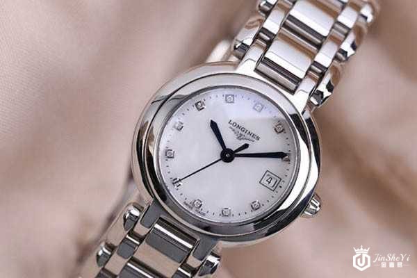 浪琴心月系列流行的表款回收价格如何