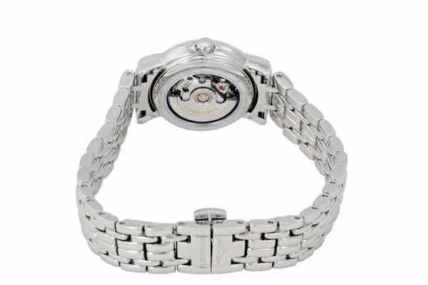 浪琴女表回收价是多少和什么有关