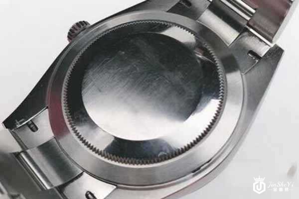 镶钻的劳力士日志多少钱回收 报价如何能更高