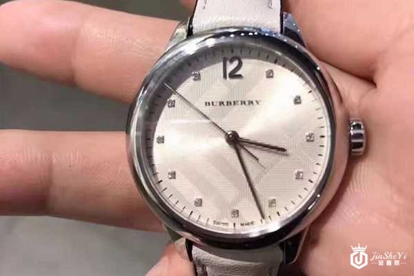 巴宝莉18k白金手表回收价格是多少