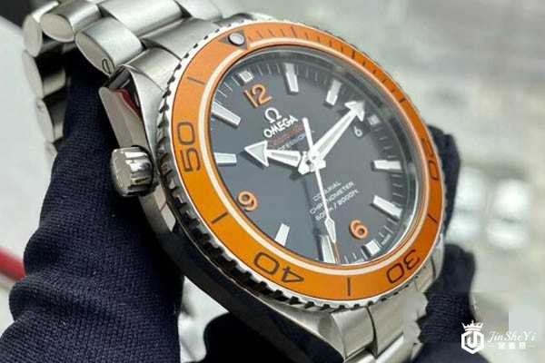 专业平台是怎么评估二手手表回收价值的