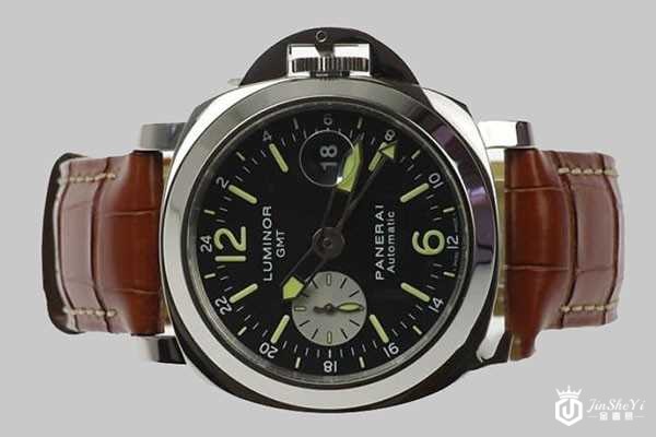 是何造就了沛纳海LUMINOR系列300米防水名表回收价钱喜人？