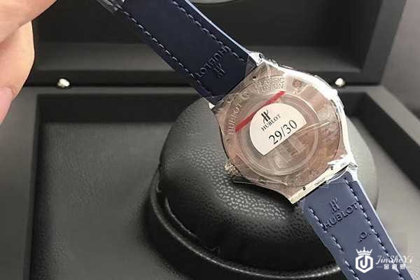 二手宇舶经典融合系列石英女表背面