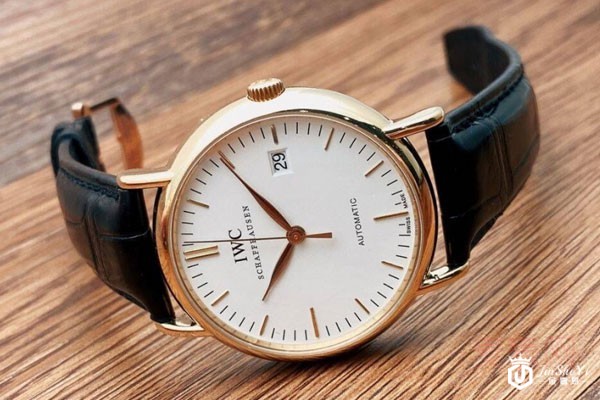 旧万国名表回收店是怎么报价的 旧万国名表回收店是怎么报价的