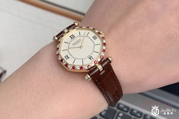 梵克雅宝手表在回收公司交易靠谱吗？