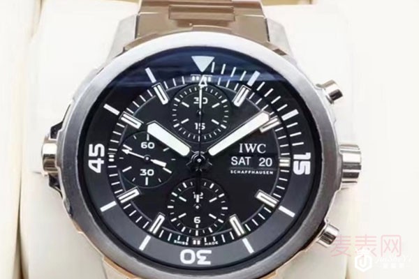 线下和线上旧手表回收店过多当如何选择 