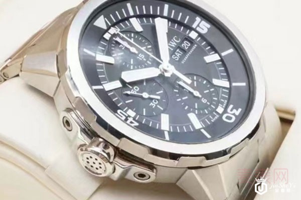 线下和线上旧手表回收店过多当如何选择 