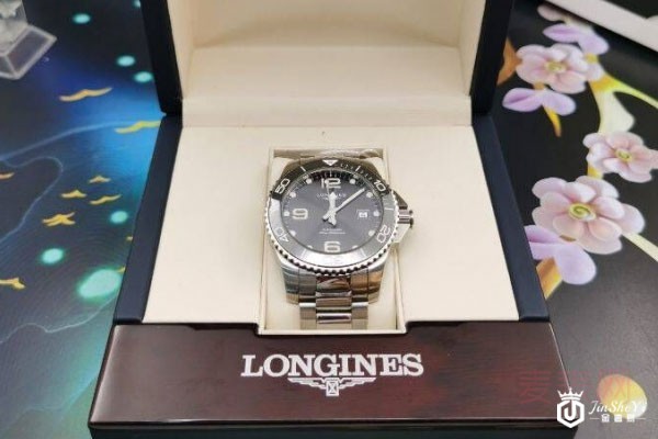 网上哪里回收二手手表 几折回收