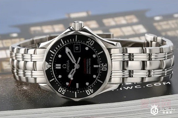 二手欧米茄海马212.30.28石英表