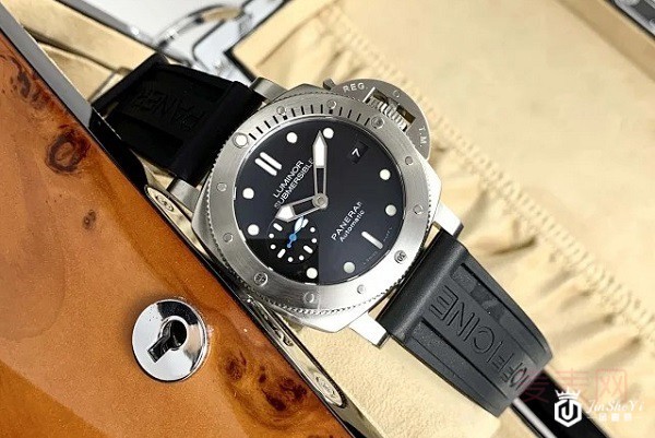 二手沛纳海潜行PAM00682手表