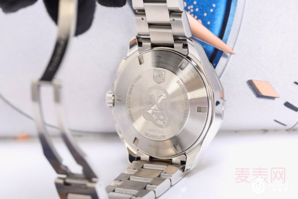 二手泰格豪雅竞潜系列运动男士腕表表背展示图