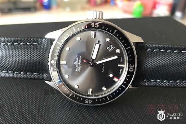 哪里可以回收二手手表 价格一般几折