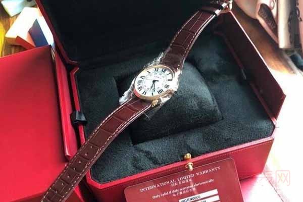 卡地亚金表哪里回收实现加速度