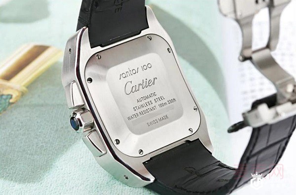 二手卡地亚山度士W20090X8手表背面图