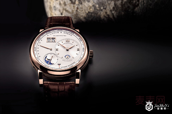 附近手表回收店稀少 线上回收可信吗